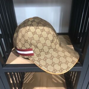 Gucci Presbyopia brown cap for women